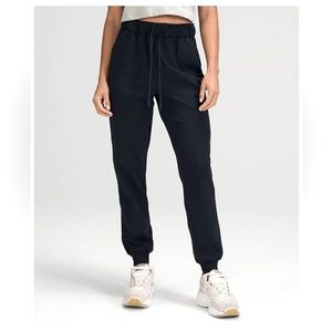 Black LuLuLemon Stretch High-Rise Jogger, size 8
Full Length